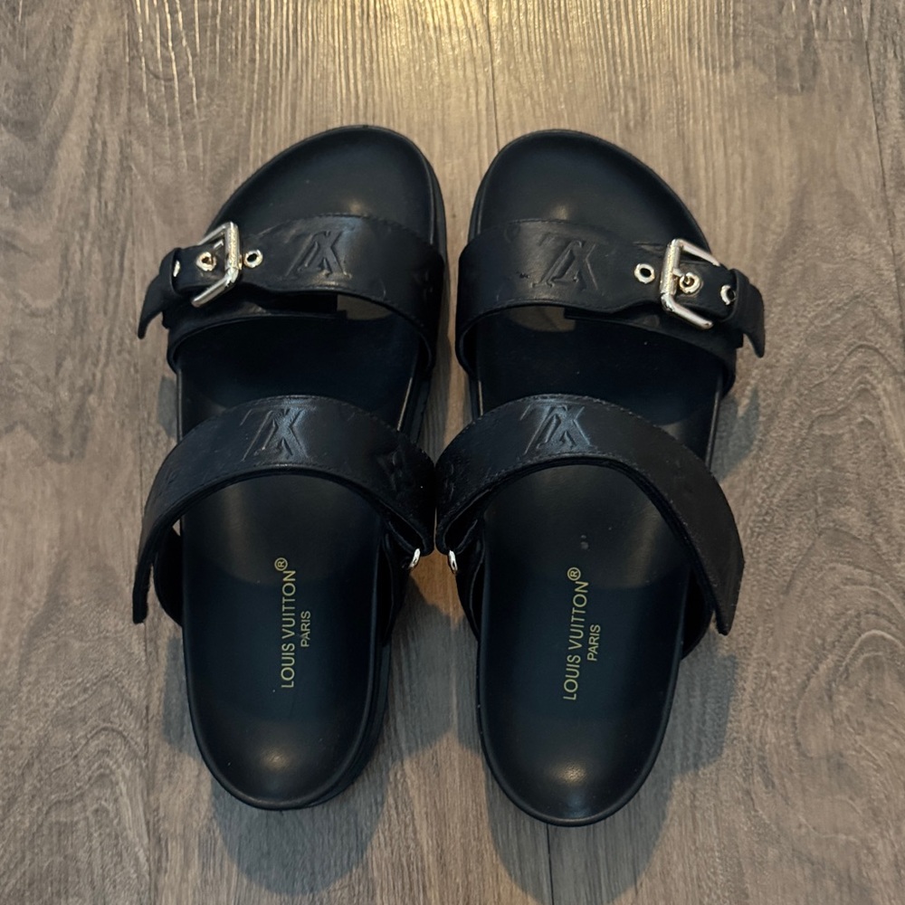 Louis Vuitton Black Slide Sandals SIZE 39